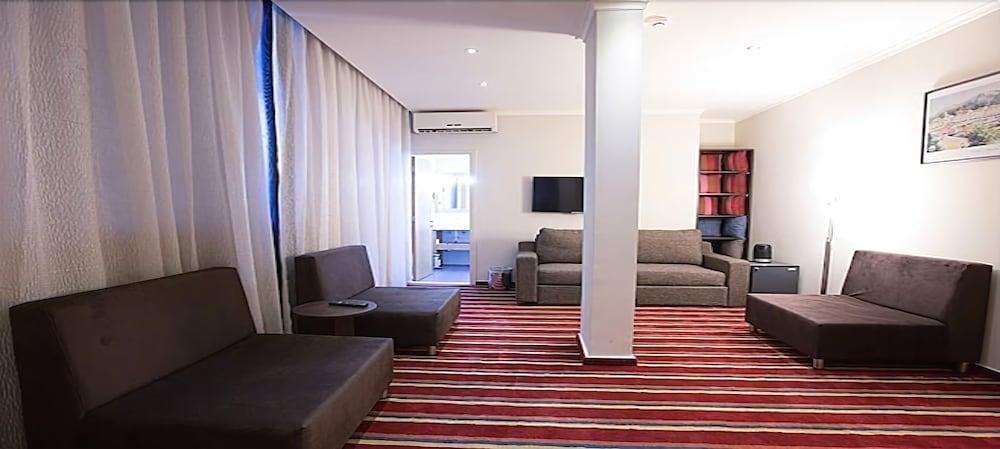 เดอะ เจ โฮเต็ล แอนด์ สปา Hotel เบรุต ภายนอก รูปภาพ