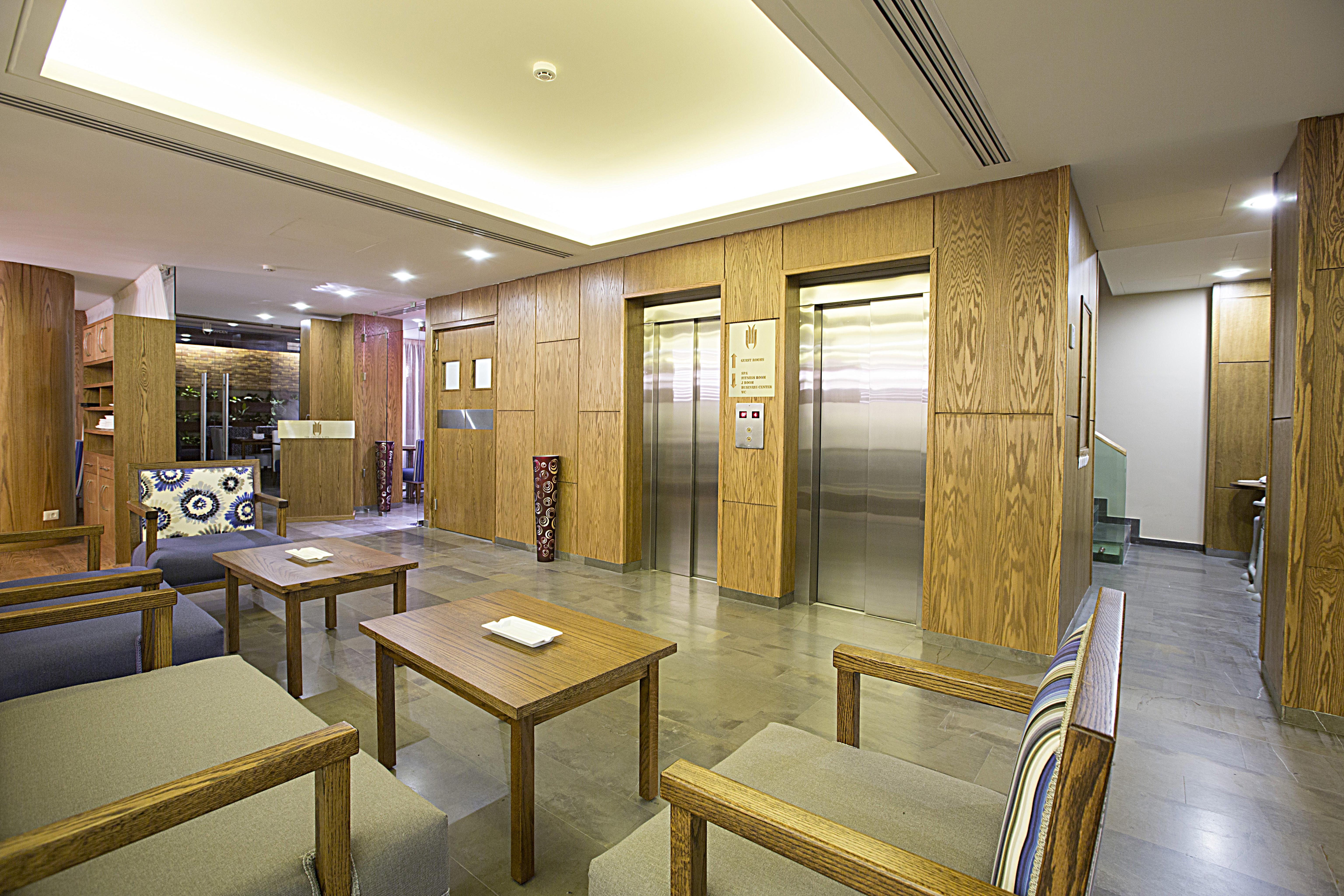 เดอะ เจ โฮเต็ล แอนด์ สปา Hotel เบรุต ภายนอก รูปภาพ