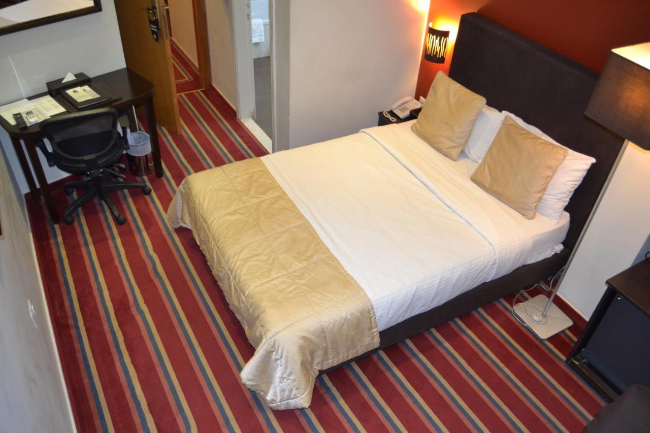 เดอะ เจ โฮเต็ล แอนด์ สปา Hotel เบรุต ภายนอก รูปภาพ