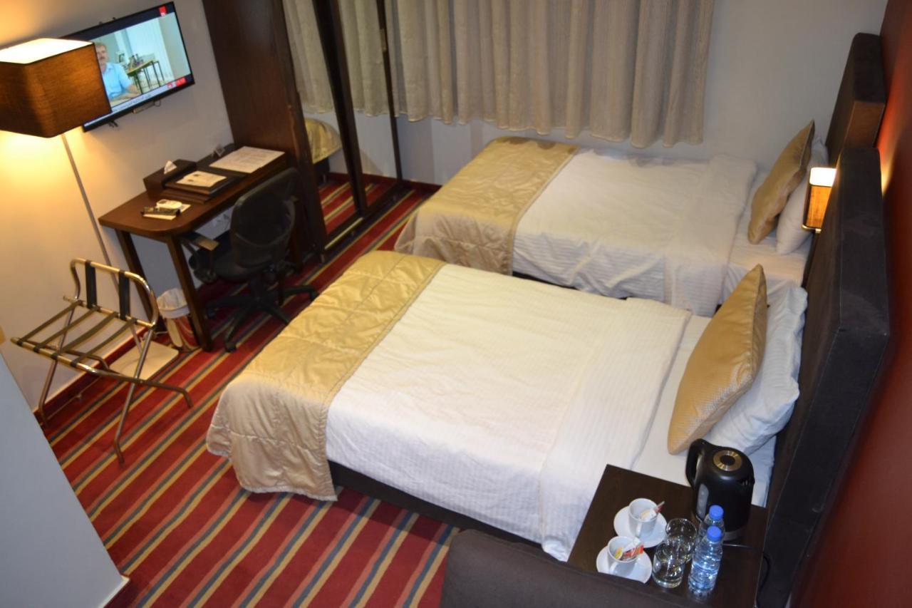 เดอะ เจ โฮเต็ล แอนด์ สปา Hotel เบรุต ภายนอก รูปภาพ